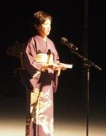 白石大使による開会挨拶（ビリニュス、ダンスシアター）